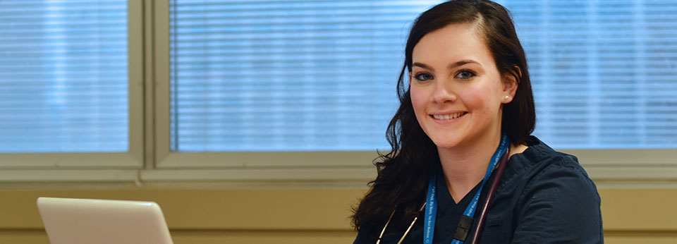 nursing with laptop