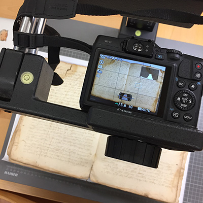 Digital camera photographing document