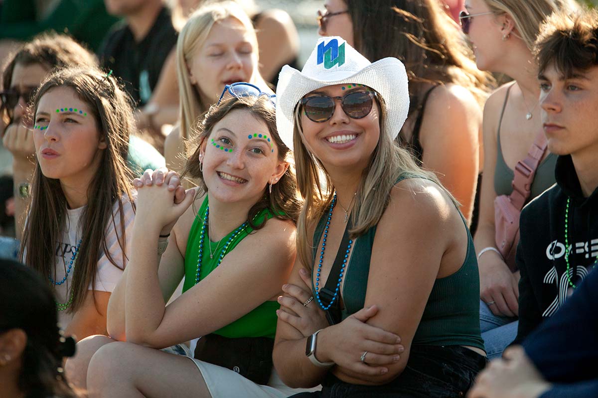 Women's Soccer crowd hat