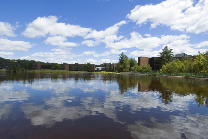 Landscape photo of Nipissing pond