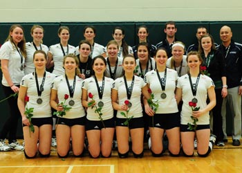 Photo of Lakers women's volleyball players
