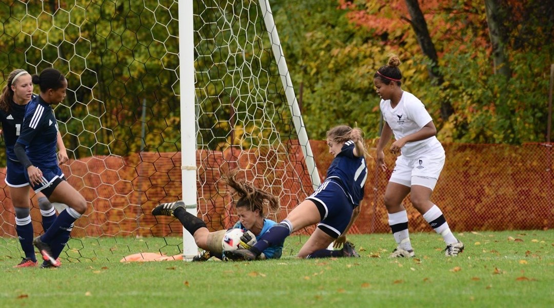 Women's Soccer vs Carelton