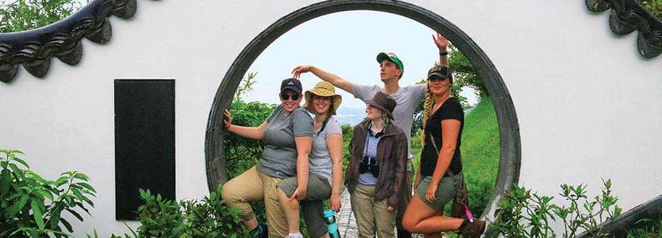 students on an international religions and cultures trip