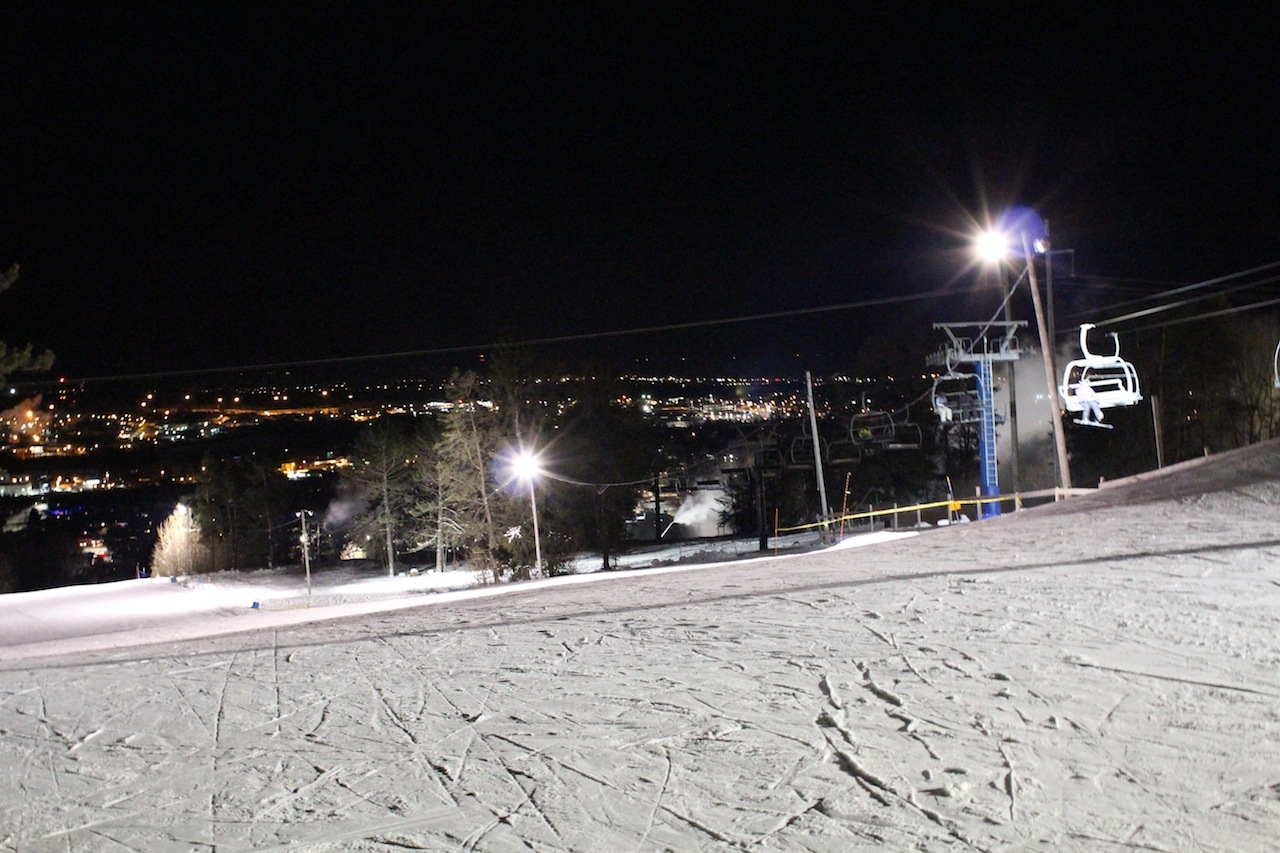 Photo of Laurentian Ski Hill overlooking North Bay at night