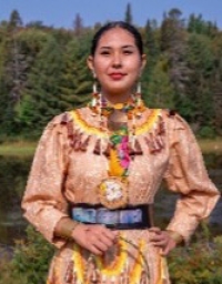 Bee Dokis-Belanger portrait