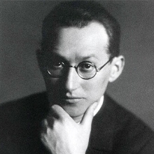 A black and white photo portrait photo of Kurt Lewin 